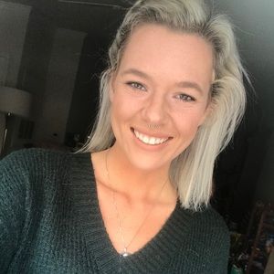 Meet your Posher, Victoria